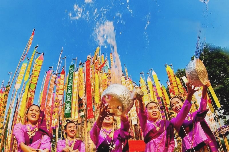 Happy Songkran from all of us @isarnkitchen! 🫶💦
🇹🇭 The Thai New Year is all about fresh starts, good vibes, and a little splash of chaos — come eat & toast to new beginnings with us!
#ThaiNewYear #ITSK #Celebrate #HappySongkran2025 #ThaiFoodLove #DiscoverSeattle #Fooding #WeLoveThai #QueenAnne #Lynwood #Ravenna #Kirkland #CraftCocktails #EatThai