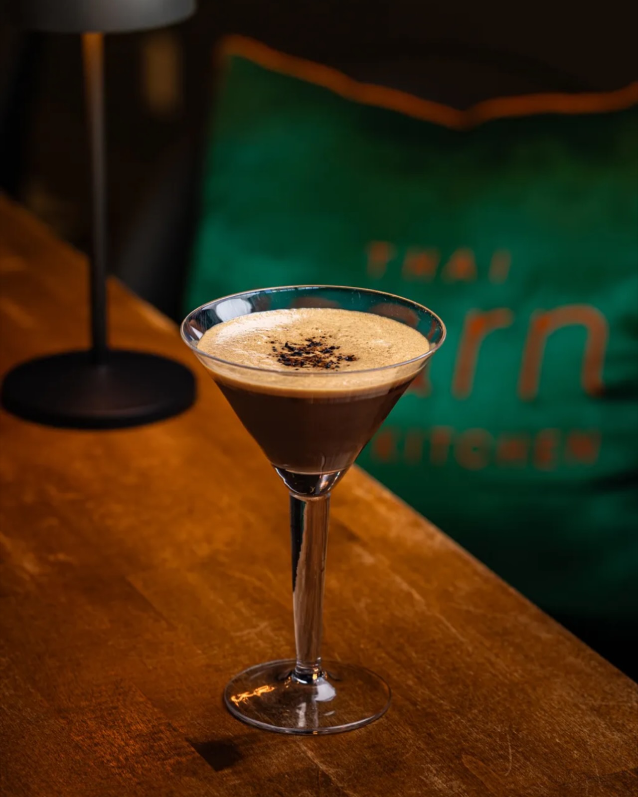 Most coffee martinis? Mid. 🥱 ✨ Ours brings Thai coffee, chocolate bitters, and an Isarn twist on the classic.
#TastySeattle #ThaiCocktails #CoffeeLovers #ITSK #Lynwood #Kirkland #QueenAnne #Ravenna #MartiniLife #SeattleEatsDaily #CocktailGram #ExploreSeattle #DrinkWithUs #PNWLiving